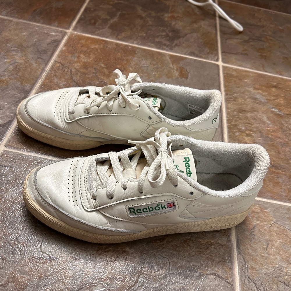 Reebok Cream and Green Casual Sneakers